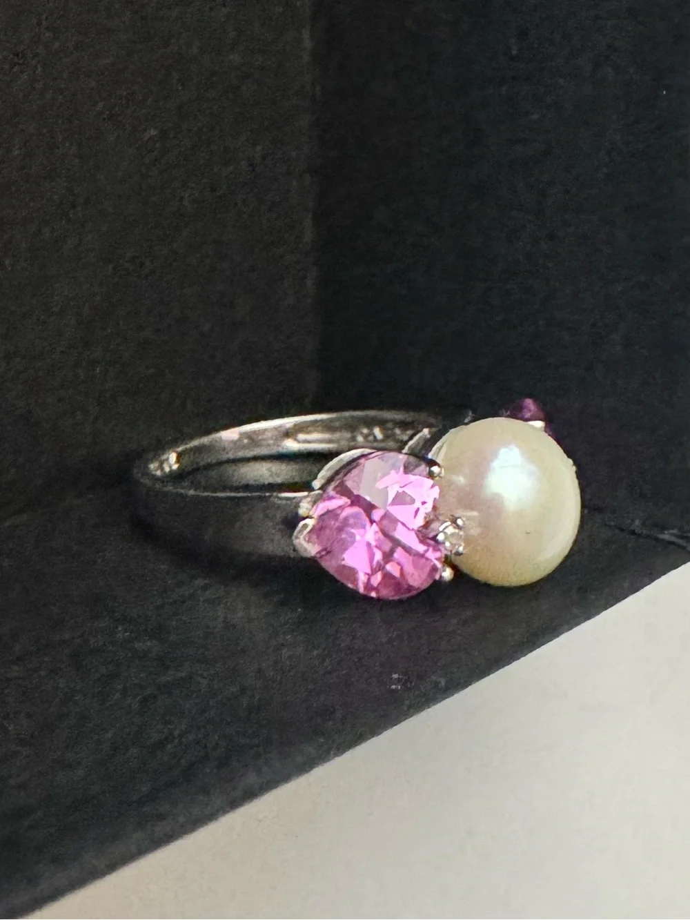 Fine jewelry 10k white gold sapphire and fresh water pearl SZ 7